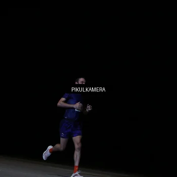 Runner Photo 7513796