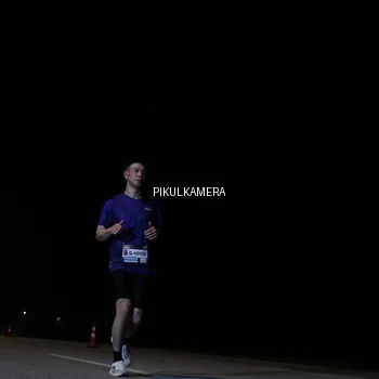 Runner Photo 7513828
