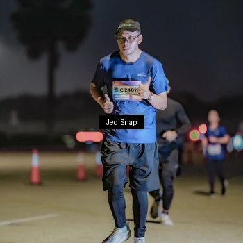 Runner Photo 7513856
