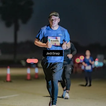 Runner Photo 7513857