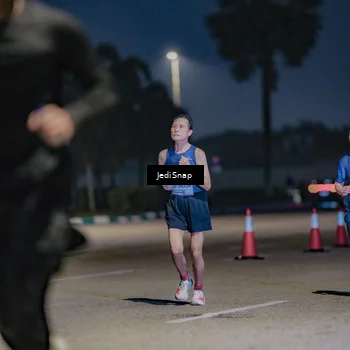 Runner Photo 7513876