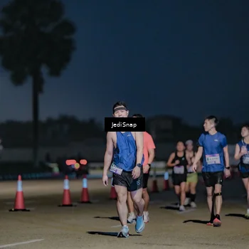 Runner Photo 7513992