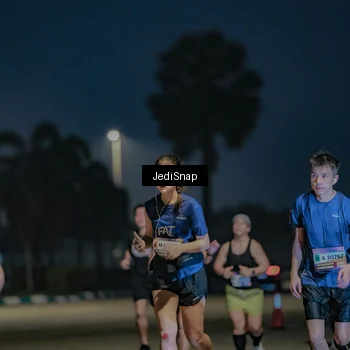 Runner Photo 7514010