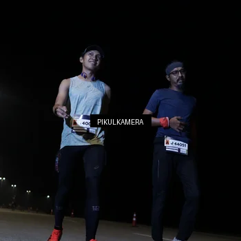 Runner Photo 7514020