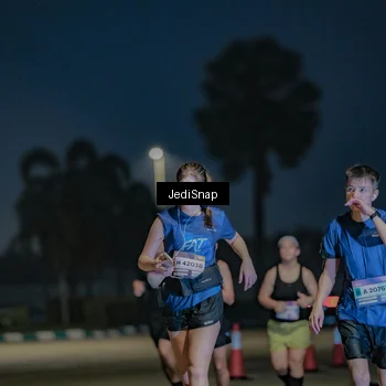 Runner Photo 7514023