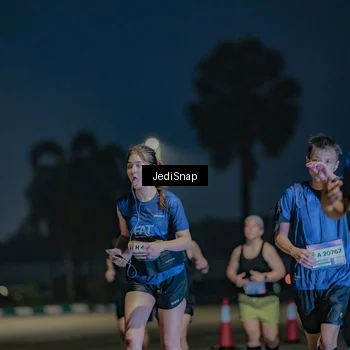 Runner Photo 7514024