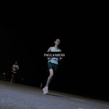Runner Photo 7514032