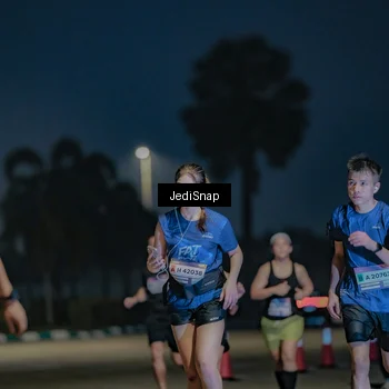 Runner Photo 7514035
