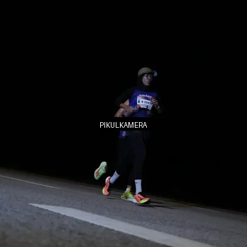 Runner Photo 7514062