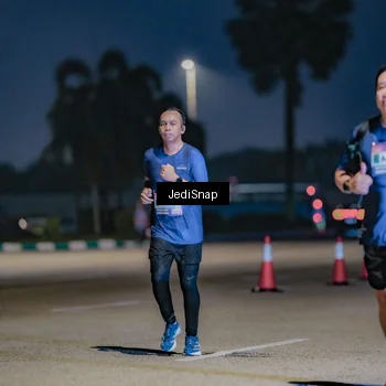 Runner Photo 7514133