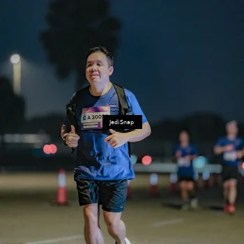 Runner Photo 7514140