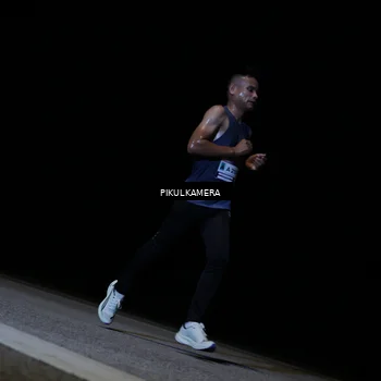 Runner Photo 7514160