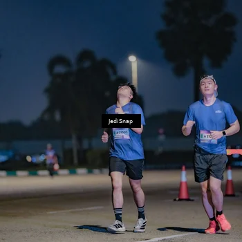 Runner Photo 7514172