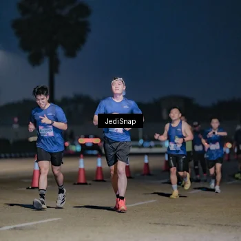 Runner Photo 7514173