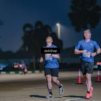 Runner Photo 7514174