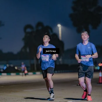 Runner Photo 7514175