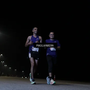 Runner Photo 7514190