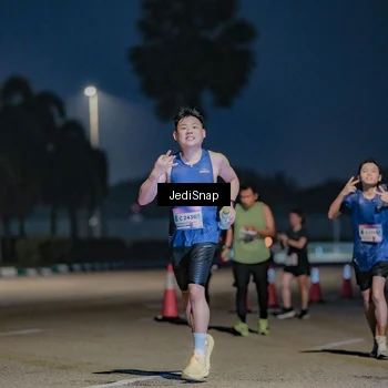Runner Photo 7514192