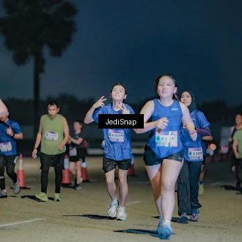 Runner Photo 7514200