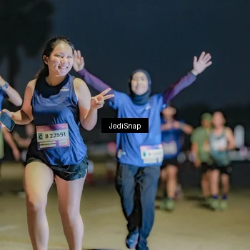 Runner Photo 7514211
