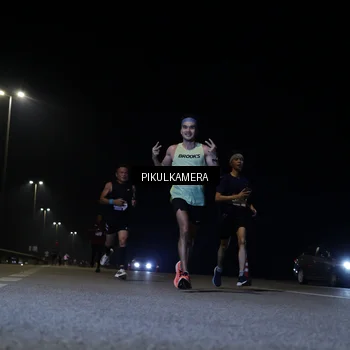 Runner Photo 7514251