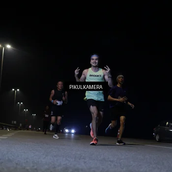 Runner Photo 7514257