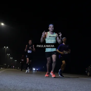Runner Photo 7514258
