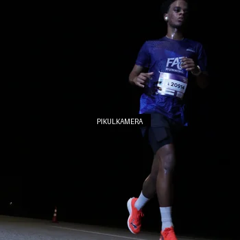 Runner Photo 7514289