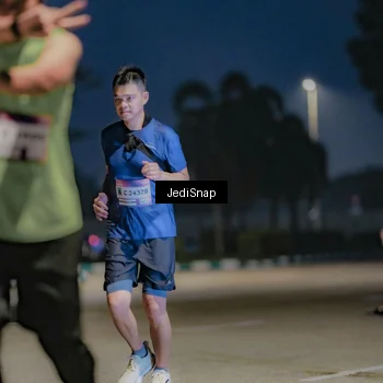 Runner Photo 7514290