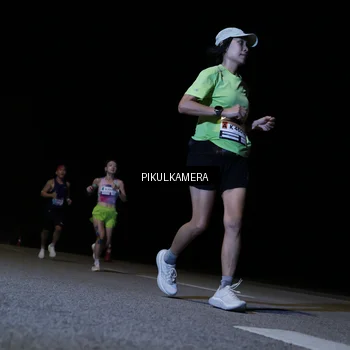 Runner Photo 7514398
