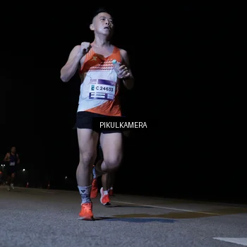 Runner Photo 7514411