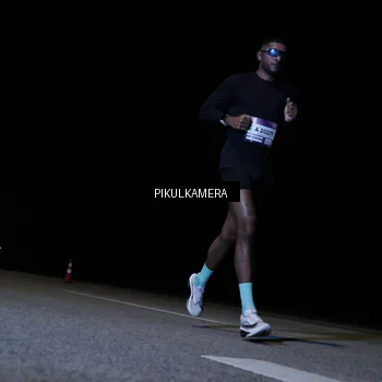 Runner Photo 7514433