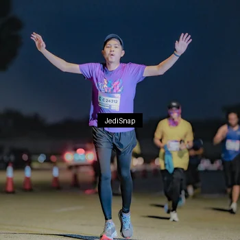 Runner Photo 7514443