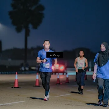 Runner Photo 7514580