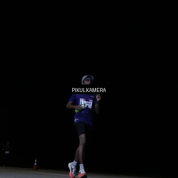 Runner Photo 7514810