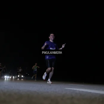 Runner Photo 7515006