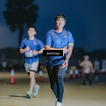 Runner Photo 7515011