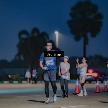 Runner Photo 7515029