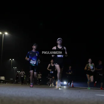 Runner Photo 7515040