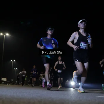 Runner Photo 7515046