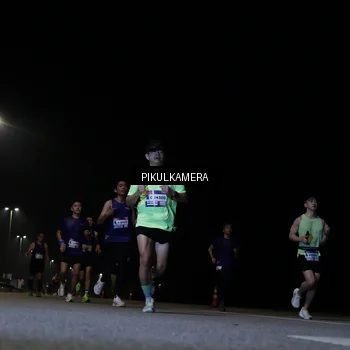 Runner Photo 7515056