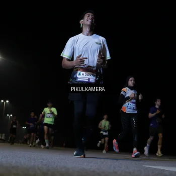 Runner Photo 7515061