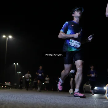 Runner Photo 7515063