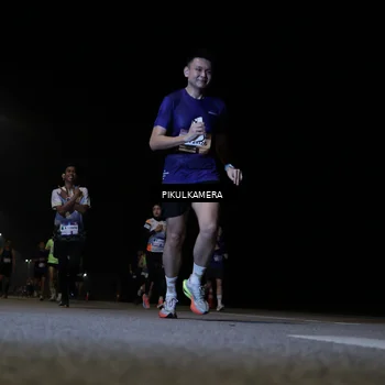 Runner Photo 7515064