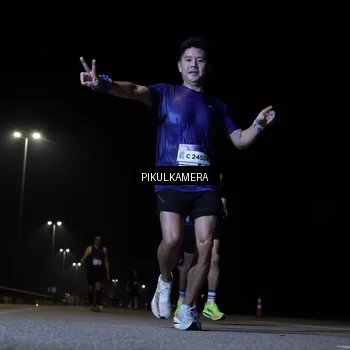 Runner Photo 7515070