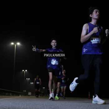 Runner Photo 7515072