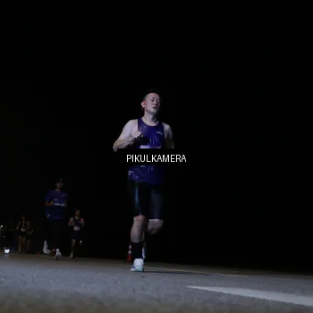 Runner Photo 7515087