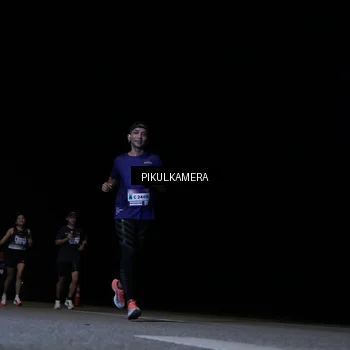 Runner Photo 7515118