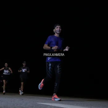 Runner Photo 7515123