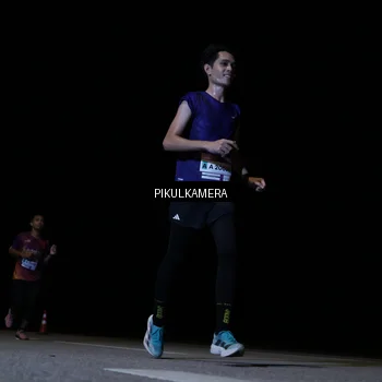 Runner Photo 7515125
